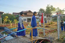 671221 เช้าสมุนพระรามดูแลสวน และขนหินทำน้ำตก บ่ายเล่นเกมกับครูโหน่ง 9.jpg