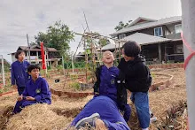 671216 สมุนพระราม ห่มดินสวนน่ารักด้วยฟางข้าว วัดระดับน้ำคลองไส้ไก่ 65.jpg