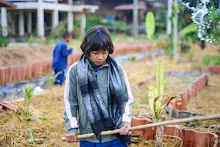 671225 สมุนพระรามเตรียมตัวไปแสดงที่ห้างสุนีย์ ในวันคริสมาสต์ 19.jpg
