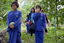 671221 สมุนพระรามพาน้องครูตุ๊กเยี่ยมสวนไวพลัง 18.jpg