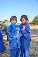 671221 เช้าสมุนพระรามดูแลสวน และขนหินทำน้ำตก บ่ายเล่นเกมกับครูโหน่ง 147.jpg