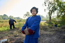 671221 เช้าสมุนพระรามดูแลสวน และขนหินทำน้ำตก บ่ายเล่นเกมกับครูโหน่ง 109.jpg