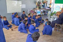 671230 สมุนพระรามแสดงร้องเพลง พิธีเปิดงานเพื่อฟ้าดิน คนมาดูงาน ทำ5ส ทำสวนบ่าย 309.jpg