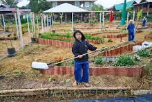671225 สมุนพระรามเตรียมตัวไปแสดงที่ห้างสุนีย์ ในวันคริสมาสต์ 31.jpg