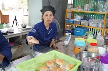 680716 ภาพทำขนมปัง ฐานงานแม่สะอาด Mothers Vegan Bakery 551.JPG