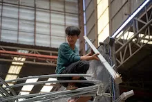 680120 ชาวบวรบ้านราช ช่วยกันลงเต๊นท์ 46.jpg