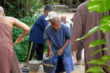 671025 พิธีตอกเสาเข็มแรก สถูปบูชาพ่อครู75.jpg