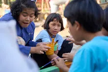 680117 สมุนพระรามปรับปรุงสวน ทาสีเสาป้ายสวนครอบครัวน่ารัก 90.jpg