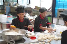 680716 ภาพทำขนมปัง ฐานงานแม่สะอาด Mothers Vegan Bakery 596.JPG