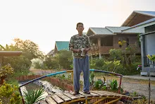680121 สมุนพระรามยกกระถางต้นไม้แต่งสวน เปียหม่องทดลองเปิดน้ำตก 64.jpg