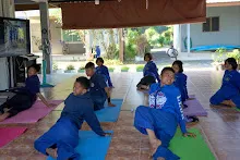 671219 สสธ.ม.4 ฝึกโยคะกับครูชมพู 15.jpg