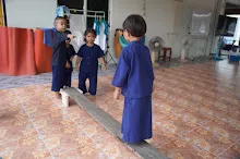 680625 เด็กสมุนพระรามอนุบาล ฝึกเล่นทรงตัว 2.JPG