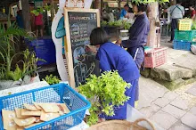 680629 สมุนพระราม ฝึกพาณิชย์บุญนิยม ขายสินค้า อุทยานบุญนิยม 4-2568 287.jpeg