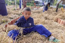 671216 สมุนพระราม ห่มดินสวนน่ารักด้วยฟางข้าว วัดระดับน้ำคลองไส้ไก่ 78.jpg