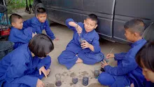 680308 สมุนพระราม ทดสอบ pH ของดินด้วยน้ำสะกัดดอกอัญชัน 42.jpg