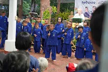 680703 เด็กสมุนพระรามนั่งรถไฟไปปฐมอโศก ร่วมงาน ๙๐ ปี ลุงจำลอง 209.jpeg