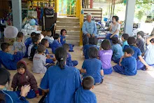 671228 สมุนพระรามเข้าค่าย เรียนการปรับปรุงพันธุ์พุทธรักษา เล่นเกมกินวิบาก พาทัวร์รถราง 238.jpg