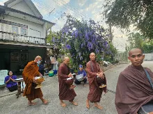 680207 เยี่ยมส.เสียงศีล ประชุมนักบวชก่อนงาน เยี่ยมแม่กรักพัดชา 5.jpeg