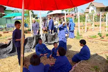 671230 สมุนพระรามแสดงร้องเพลง พิธีเปิดงานเพื่อฟ้าดิน คนมาดูงาน ทำ5ส ทำสวนบ่าย 230.jpg
