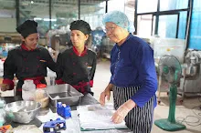 680716 ภาพทำขนมปัง ฐานงานแม่สะอาด Mothers Vegan Bakery 74.JPG