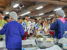 680529 อบรมนักเรียน รร.ขวาวใหญ่วิทยา เรียนรู้การทำอาหารมังสวิรัติ เมนูส้มตำ 49.jpeg