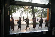 เดินบิณฑ์รอบสนามหลวง (52).JPG
