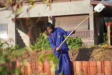 680103 สมุนพระรามดูแลสวนเช้า เย็น เปียหม่องเริ่มทำน้ำตก 68.jpg