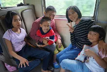 680703 เด็กสมุนพระรามนั่งรถไฟไปปฐมอโศก ร่วมงาน ๙๐ ปี ลุงจำลอง 141.jpeg