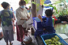 680622 สมุนพระราม ฝึกพาณิชย์บุญนิยม ขายสินค้า อุทยานบุญนิยม 120.jpeg