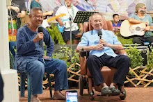 680703 เด็กสมุนพระรามนั่งรถไฟไปปฐมอโศก ร่วมงาน ๙๐ ปี ลุงจำลอง 194.jpeg