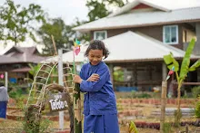 671214 สมุนพระรามทำสวนเช้า พบคณะสมณะเพาะพุทธมาเยี่ยมสวน 42.jpeg