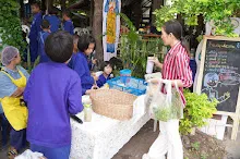 680629 สมุนพระราม ฝึกพาณิชย์บุญนิยม ขายสินค้า อุทยานบุญนิยม 4-2568 334.jpeg