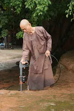 680511 ภาพโฮมแฮงขัดนำตกองค์พระพุทธธาในวันวิสาขฯ 70.jpeg