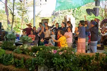 671230 สมุนพระรามแสดงร้องเพลง พิธีเปิดงานเพื่อฟ้าดิน คนมาดูงาน ทำ5ส ทำสวนบ่าย 253.jpg