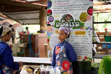 671124 สมุนพระราม ทำสลัดโรลแจก ที่โรงครัวกลาง 83.jpg