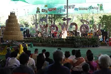 671229 ขบวนแห่พืชพันธุ์ธัญญาหารในงานเพื่อฟ้าดิน 192.JPG