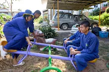 671128 วันหยุด สสธ.ม.4 สมุนพระราม ไปช่วยขนกล้าไม้ดอก จากสวนไวพลัง 153.jpg