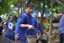 680602 สมุนพระราม และ สสธ.ขนทรายและปรับพื้นที่หน้าเฮือนศูนย์สูญ 72.JPG