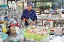 680716 ภาพทำขนมปัง ฐานงานแม่สะอาด Mothers Vegan Bakery 571.JPG