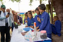 680401 อ.ดร.อานนท์ เอื้อตระกูลและคณะ เยี่ยมสวนครอบครัวน่ารัก  56.jpg