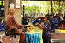 680519 พิธีรับชุดนักเรียนสัมมาสิกขาราชธานีอโศก ม.1 ม.4  68.JPG