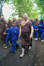 680606 สมุนพระรามร่วมเดินตามรอยโพธิสัตว์ งานอโศกรำลึก 36.jpeg