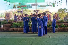 671230 สมุนพระรามแสดงร้องเพลง พิธีเปิดงานเพื่อฟ้าดิน คนมาดูงาน ทำ5ส ทำสวนบ่าย 283.jpg