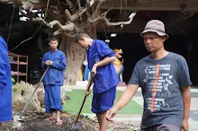 680602 สมุนพระราม และ สสธ.ขนทรายและปรับพื้นที่หน้าเฮือนศูนย์สูญ 24.JPG