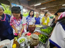 680529 อบรมนักเรียน รร.ขวาวใหญ่วิทยา เรียนรู้การทำอาหารมังสวิรัติ เมนูส้มตำ 5.jpeg