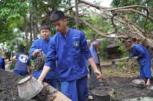 680602 สมุนพระราม และ สสธ.ขนทรายและปรับพื้นที่หน้าเฮือนศูนย์สูญ 73.JPG