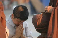 เดินบิณฑ์รอบสนามหลวง (38).JPG
