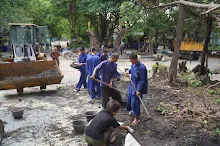 680602 สมุนพระราม และ สสธ.ขนทรายและปรับพื้นที่หน้าเฮือนศูนย์สูญ 68.JPG