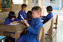 670120 สมุนพระรามเรียน ปวช ช่วยสะสางผักตบจากบุ่ง สสษ.ใส่ปุ๋ยแปลงแตงโมริมมูล 13.jpeg