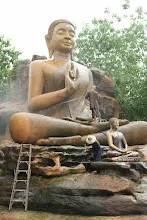 680511 ภาพโฮมแฮงขัดนำตกองค์พระพุทธธาในวันวิสาขฯ 50.jpeg